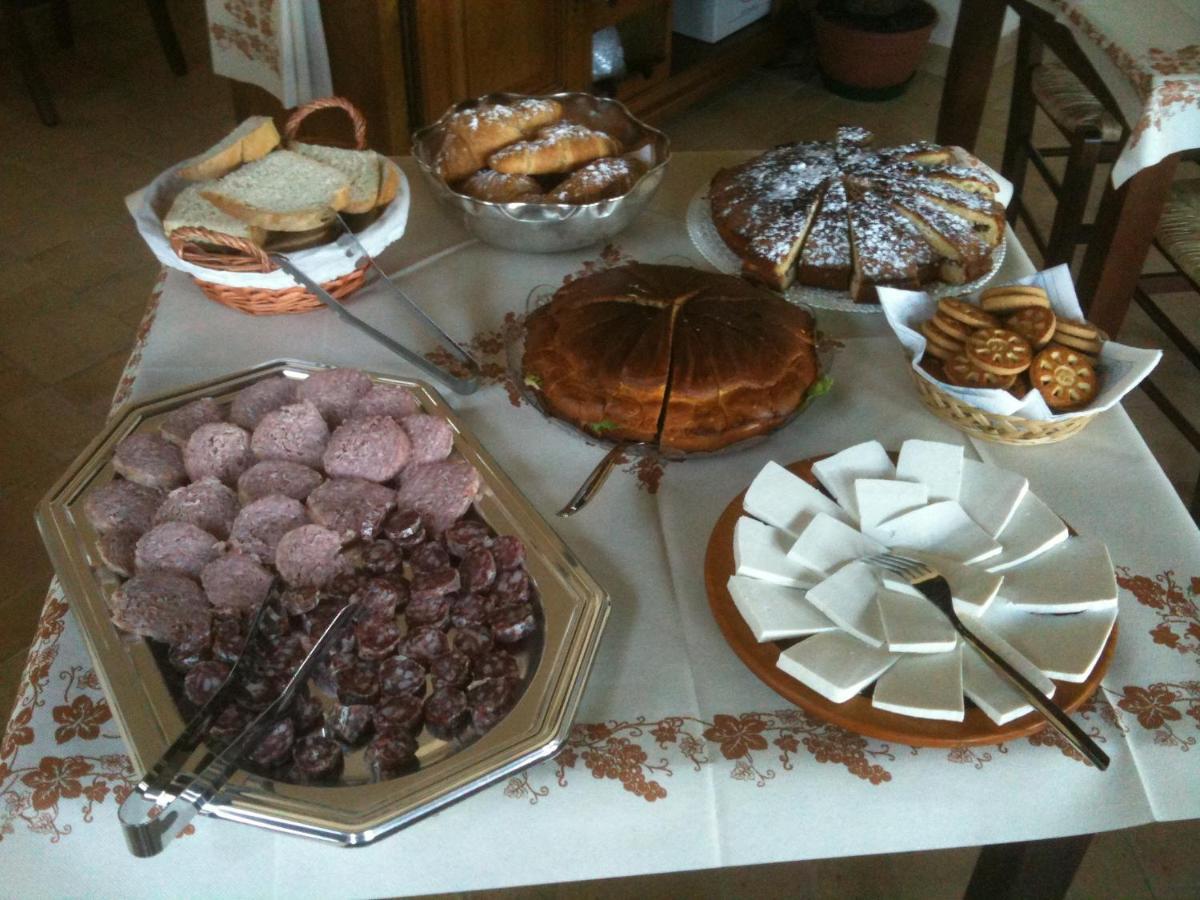 Bed and Breakfast Il Casale San Martino à Norcia Extérieur photo